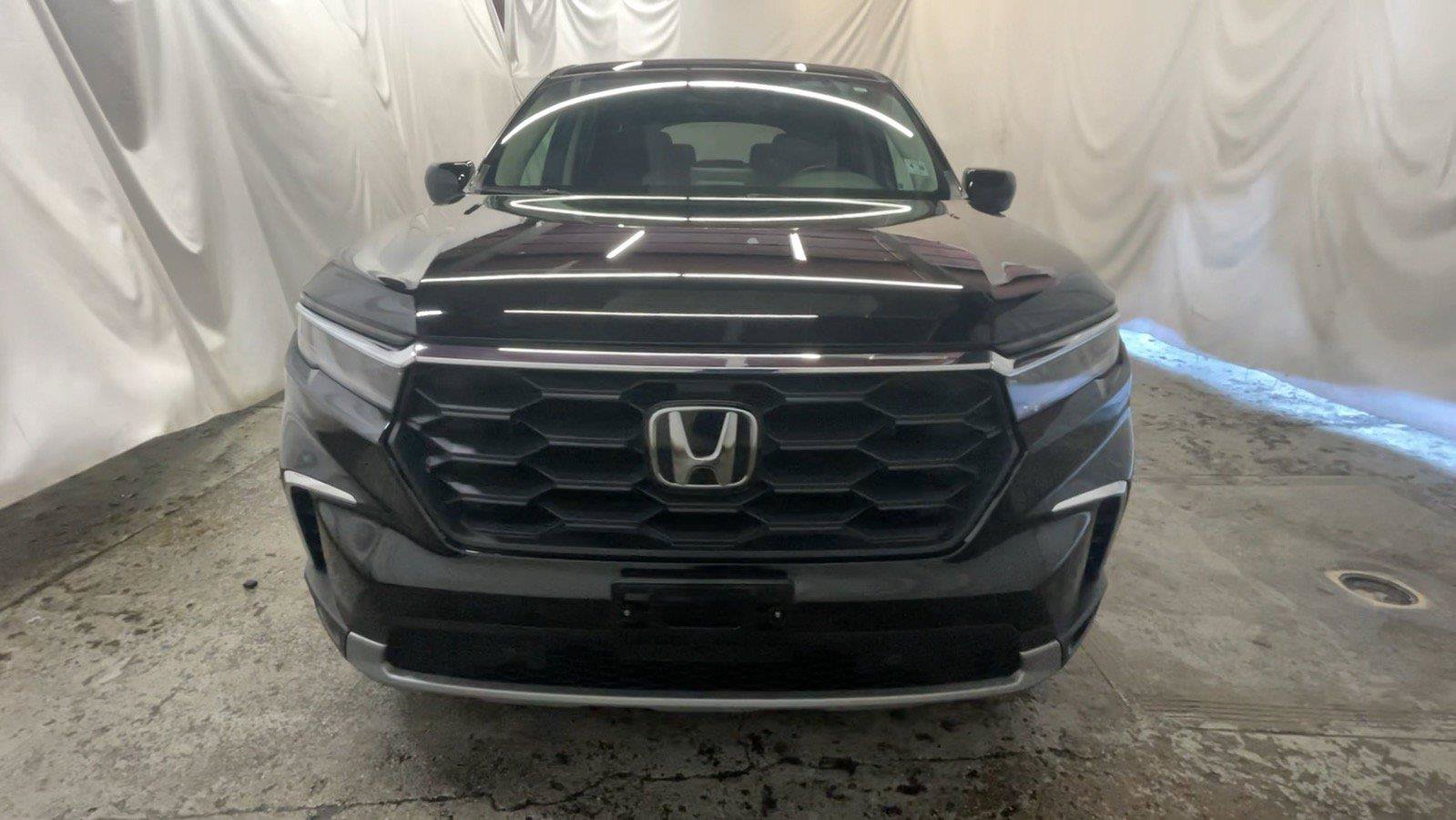 Certified 2025 Honda Pilot EX-L image 16