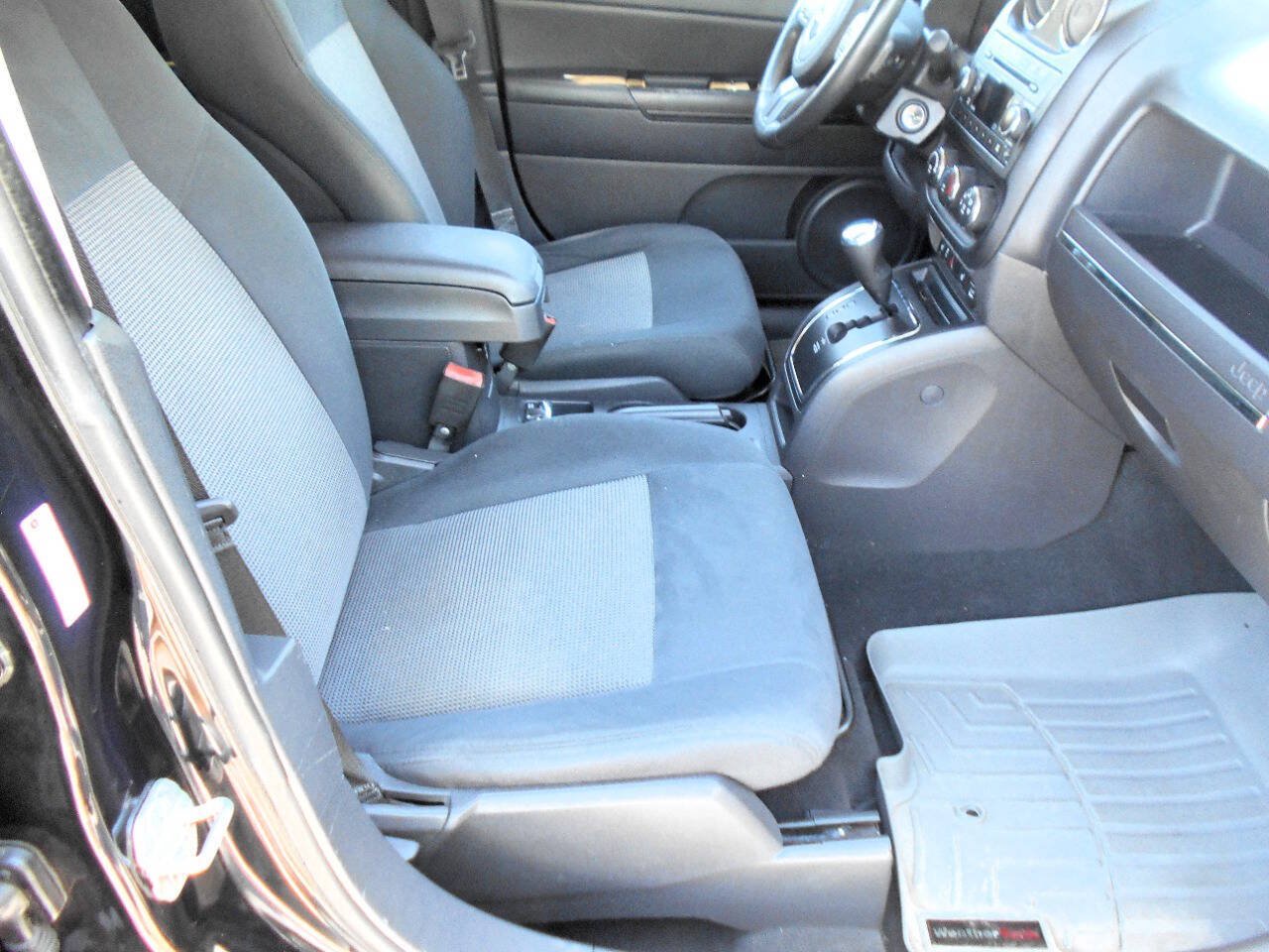 Used 2011 Jeep Patriot Latitude AWD/4WD image 23