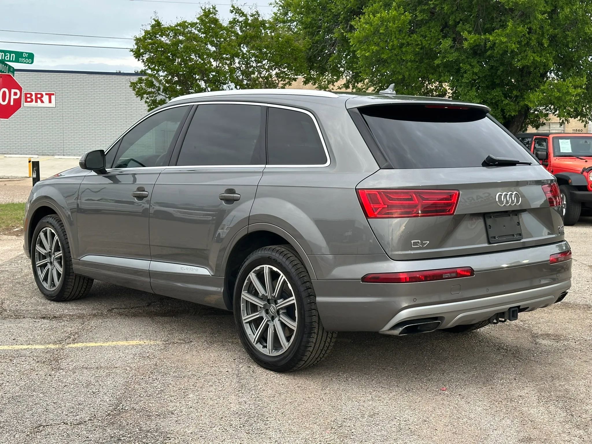 Used 2018 Audi Q7 3.0T Premium Plus w/ Premium Plus Package AWD/4WD image 4