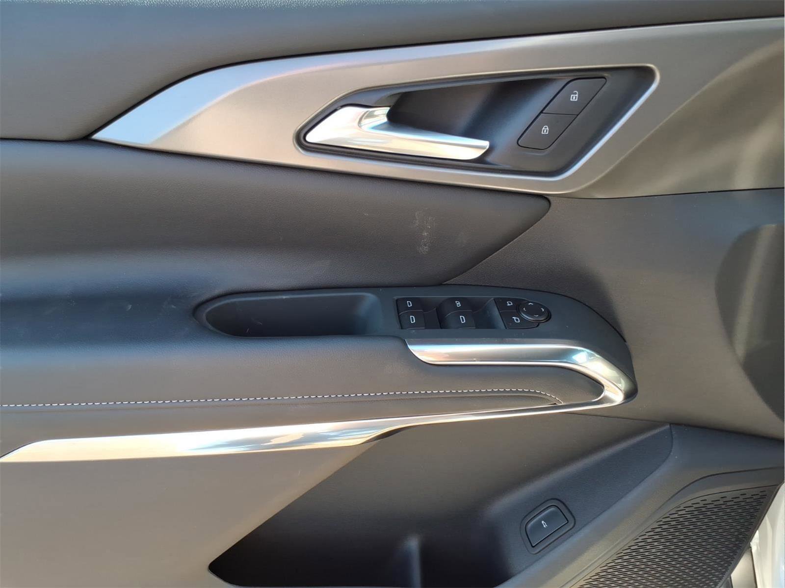 New 2026 Chevrolet Traverse LT image 15