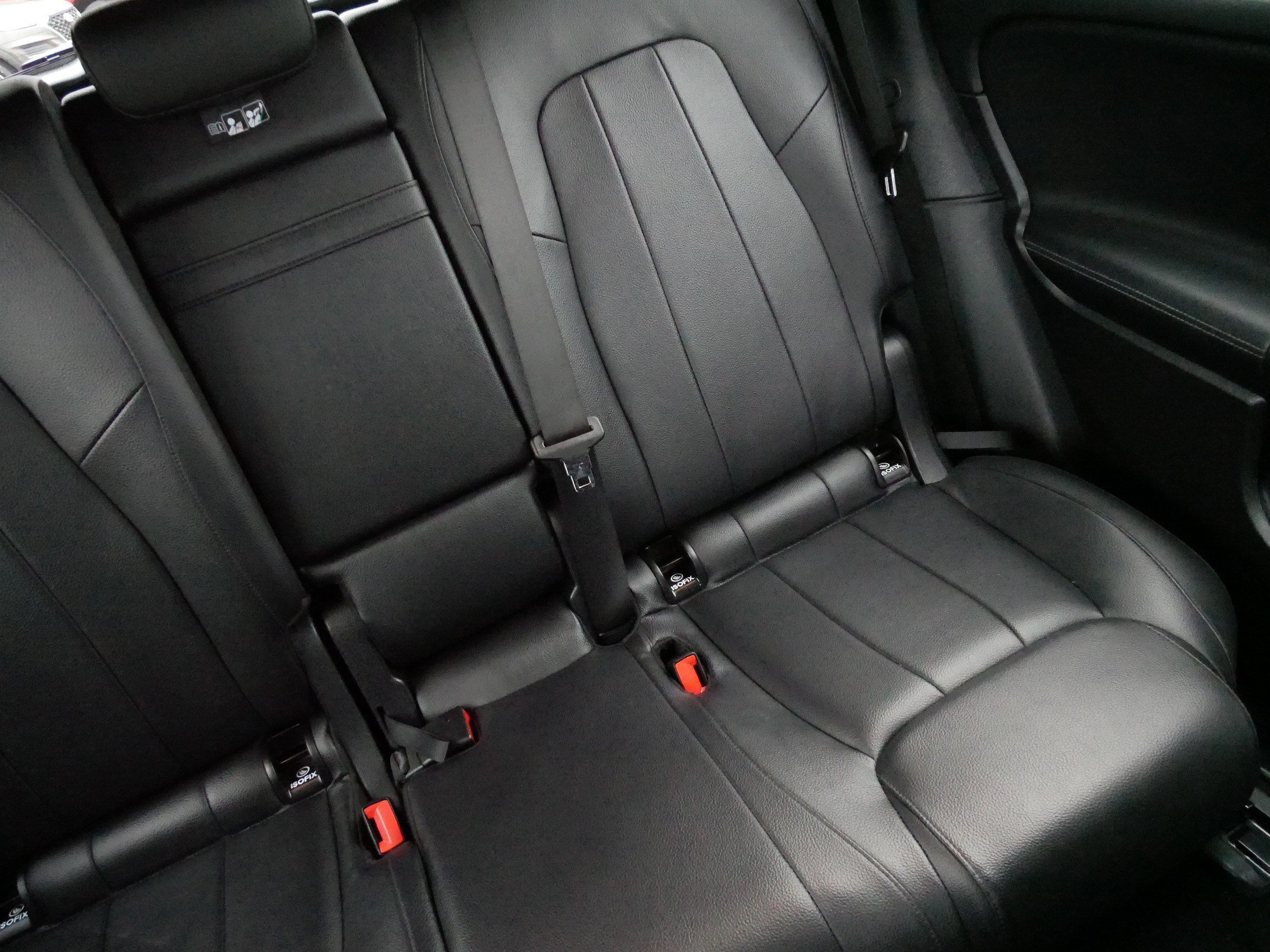 Used 2021 Mercedes-Benz GLB 250 4MATIC image 14