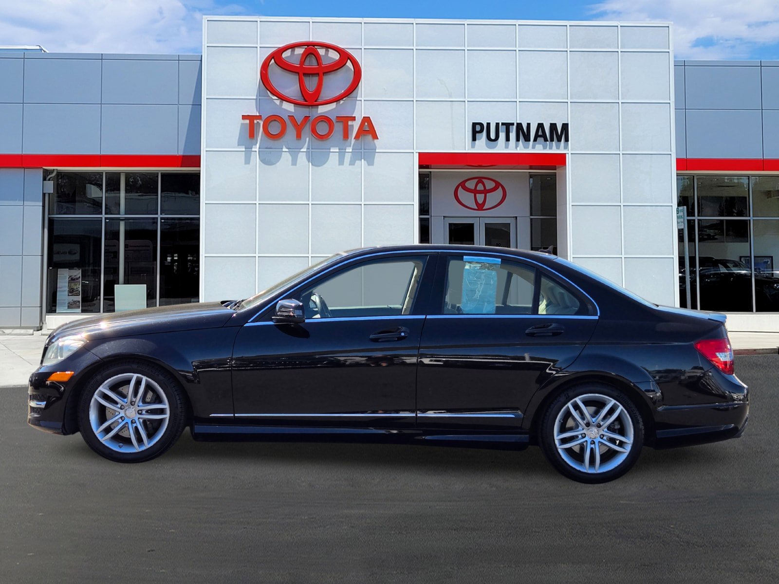 Used 2013 Mercedes-Benz C 300 4MATIC Sedan image 7
