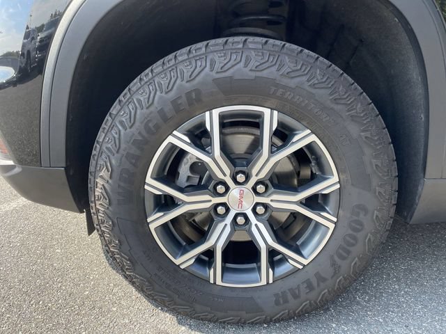 Certified 2024 GMC Acadia AT4 w/ Luxury Package AWD/4WD image 10