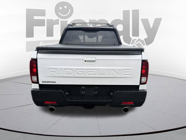 Used 2025 Honda Ridgeline Black Edition image 6