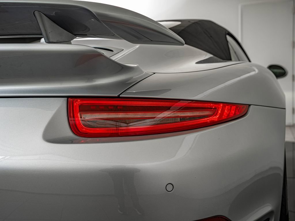 Certified 2014 Porsche 911 Turbo S AWD/4WD image 20