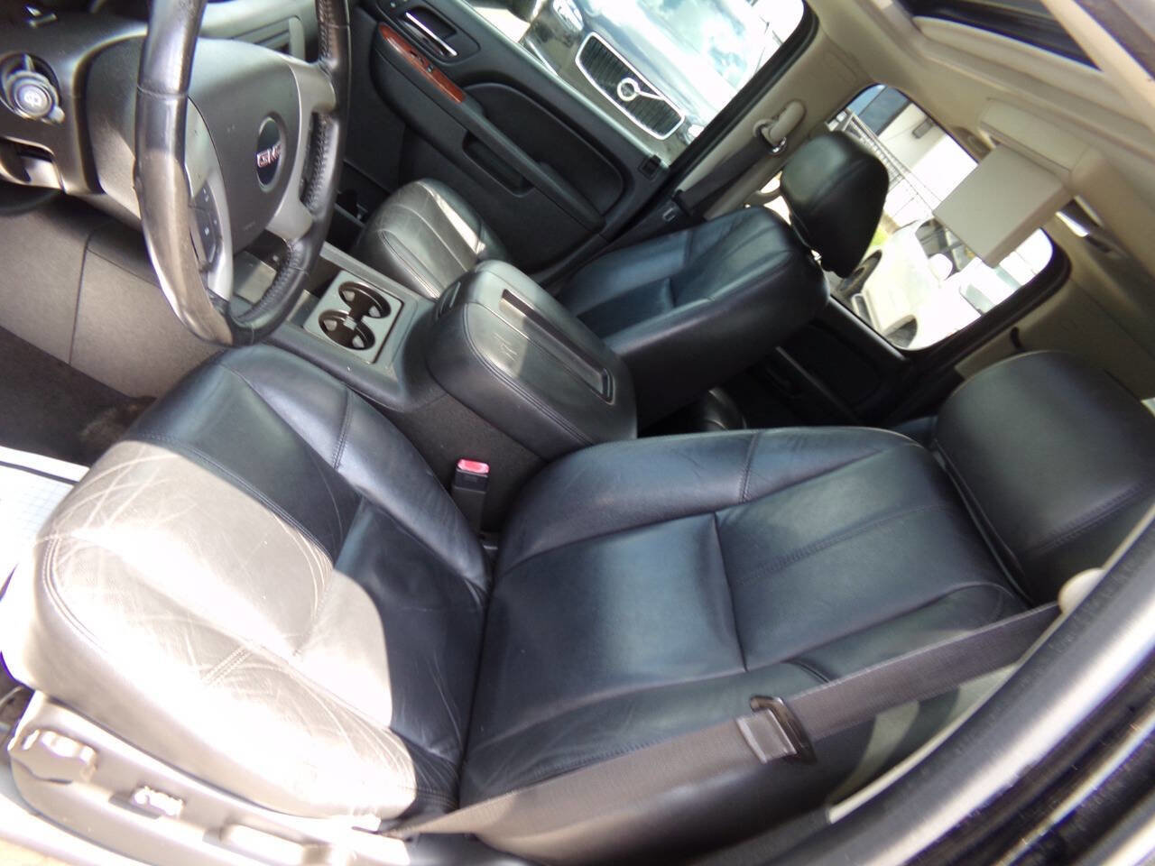 Used 2014 GMC Yukon XL SLT image 12