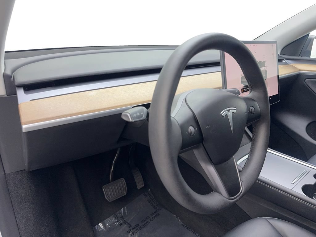 Used 2023 Tesla Model Y Long Range AWD/4WD image 48