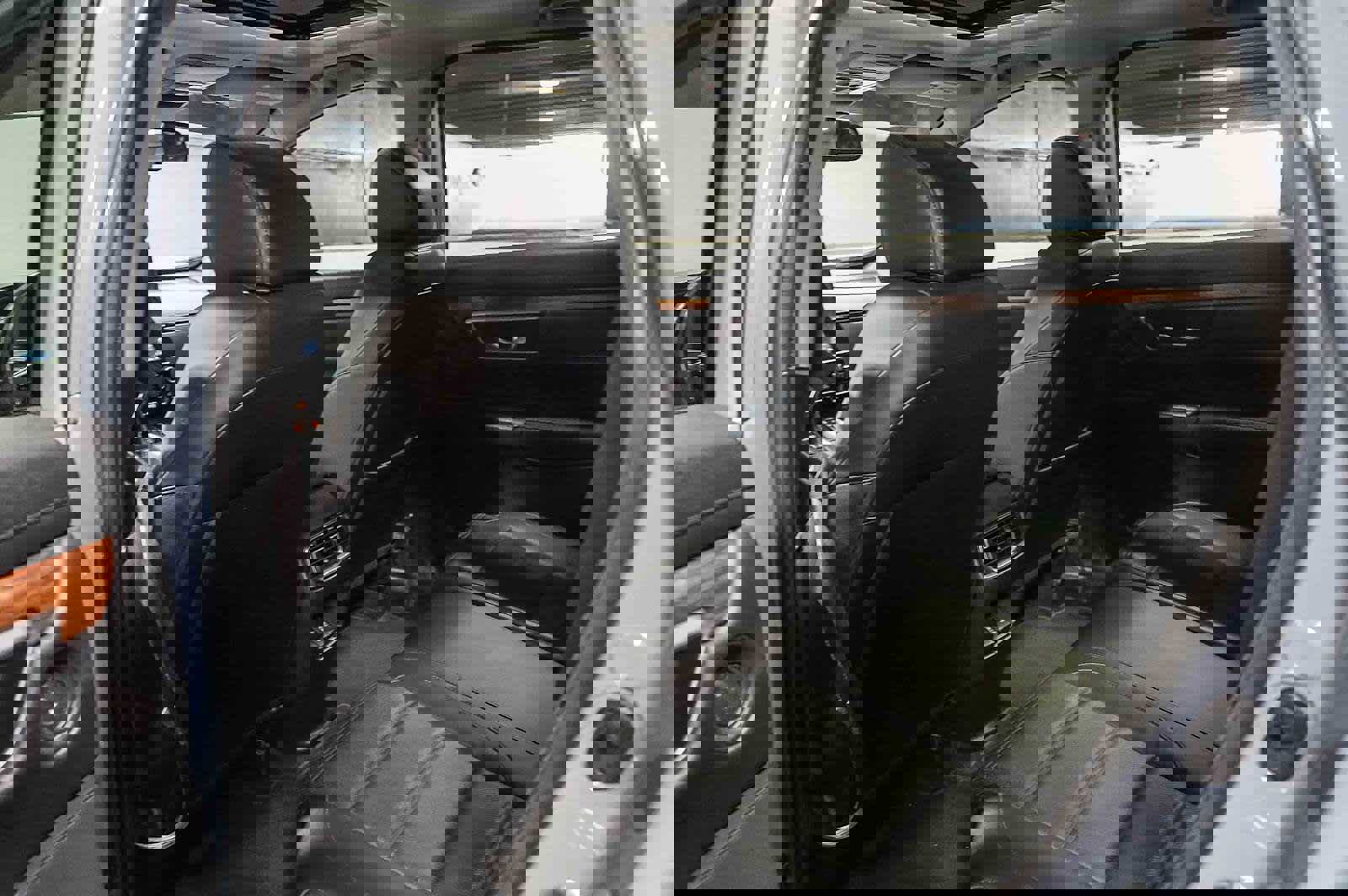 Used 2022 Honda CR-V Touring image 22