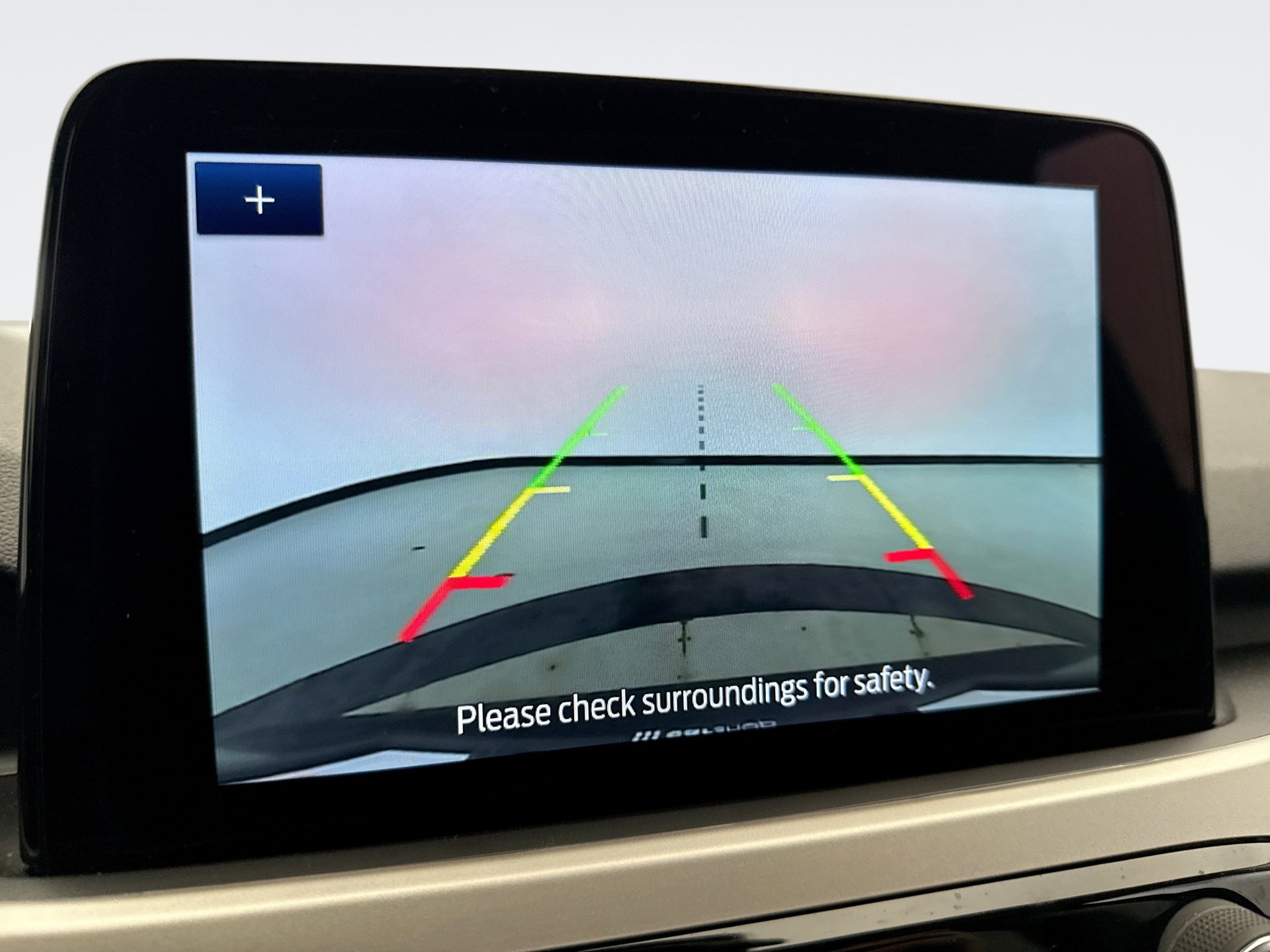 Used 2022 Ford Escape SE image 15