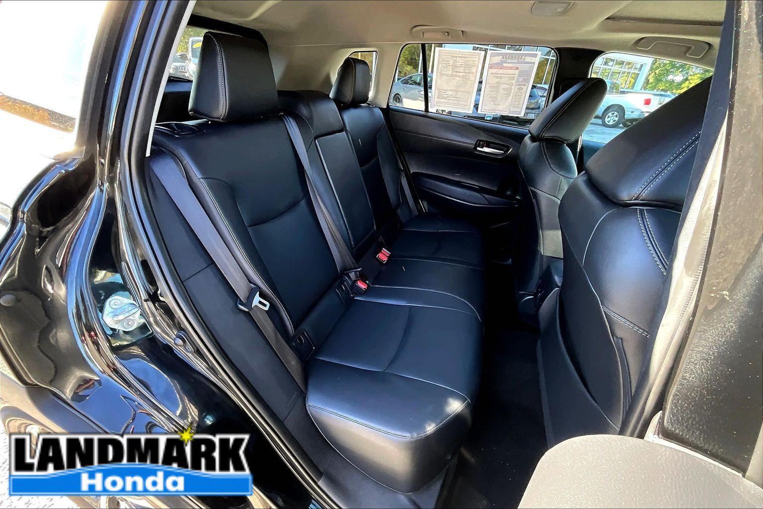 Used 2024 Toyota Corolla Cross XLE w/ Convenience Package AWD/4WD image 29