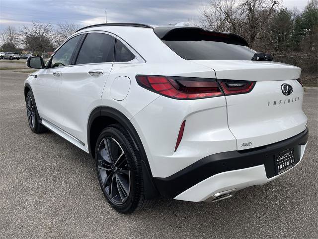 Certified 2025 INFINITI QX55 Luxe w/ Accent Package image 10