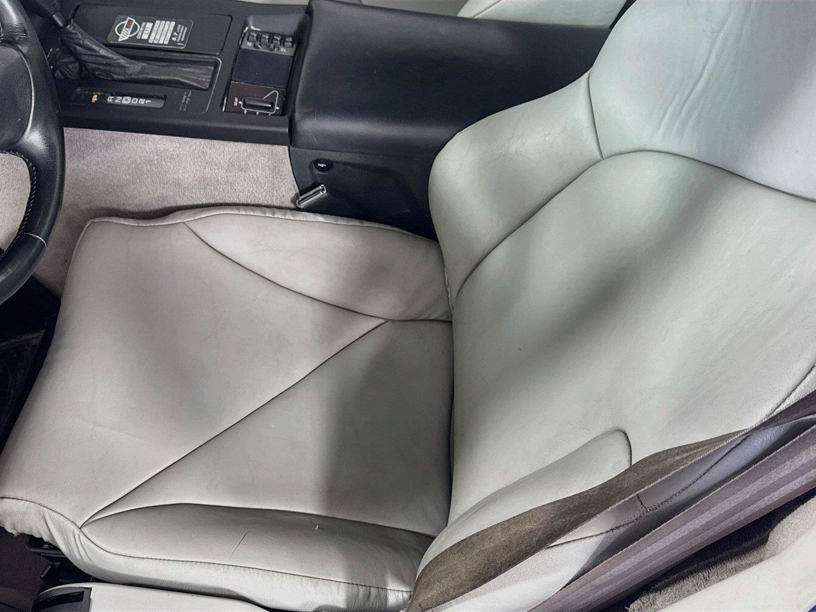 Used 1994 Chevrolet Corvette Coupe RWD image 11
