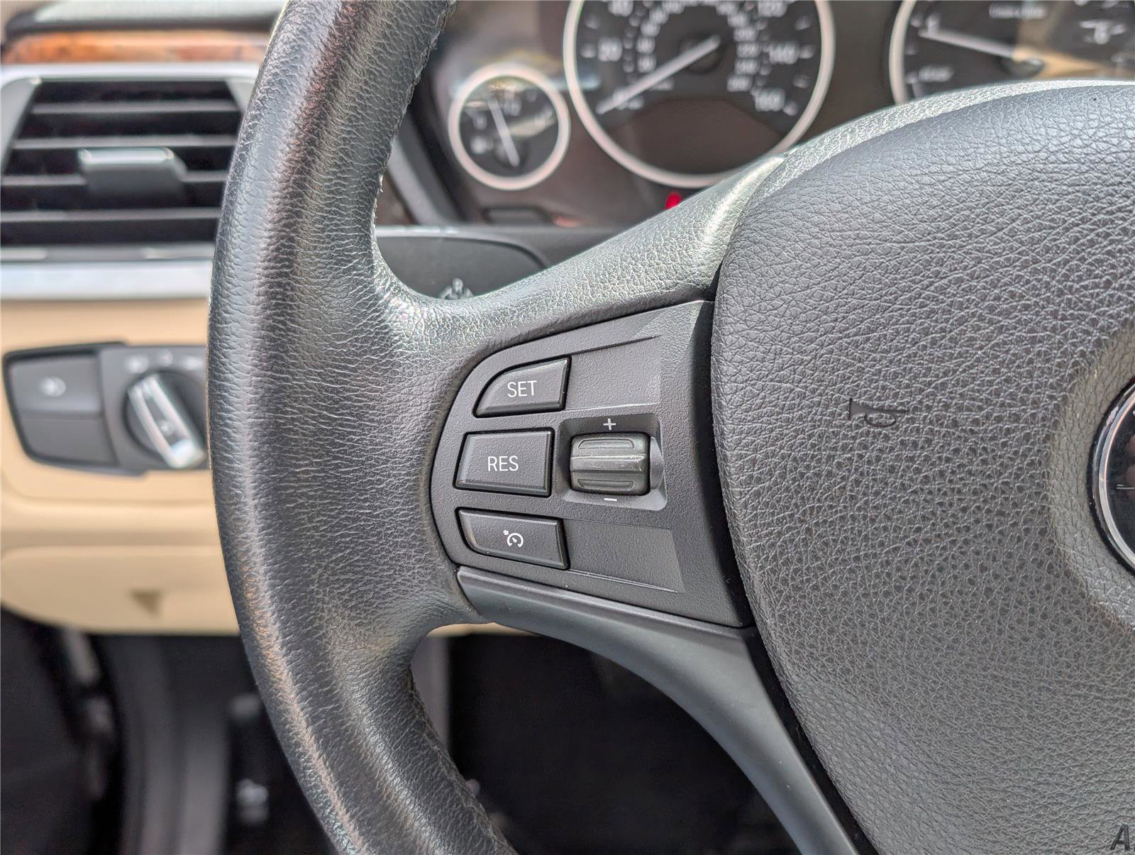 Used 2017 BMW 320i xDrive 320i xDrive image 20