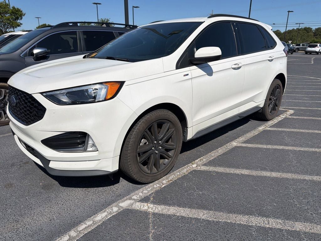 Certified 2023 Ford Edge ST-Line AWD/4WD image 2