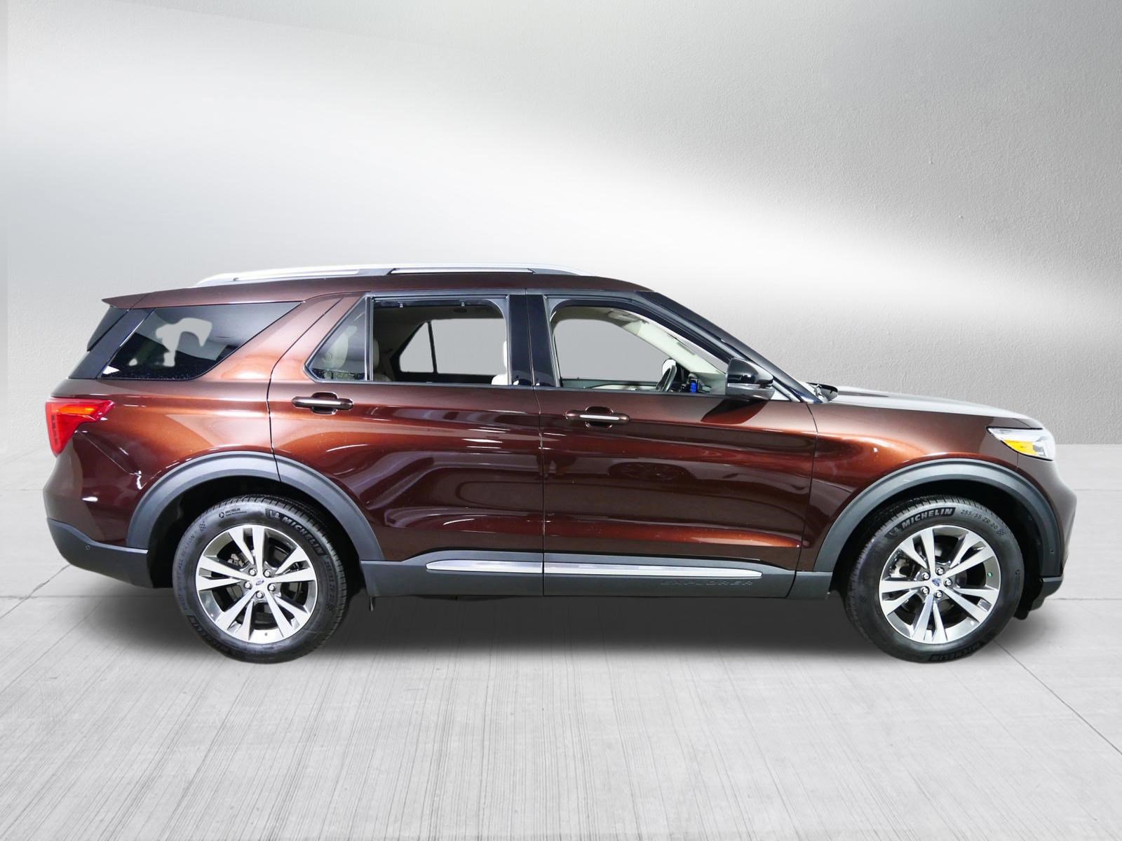 Used 2020 Ford Explorer Platinum AWD/4WD image 8