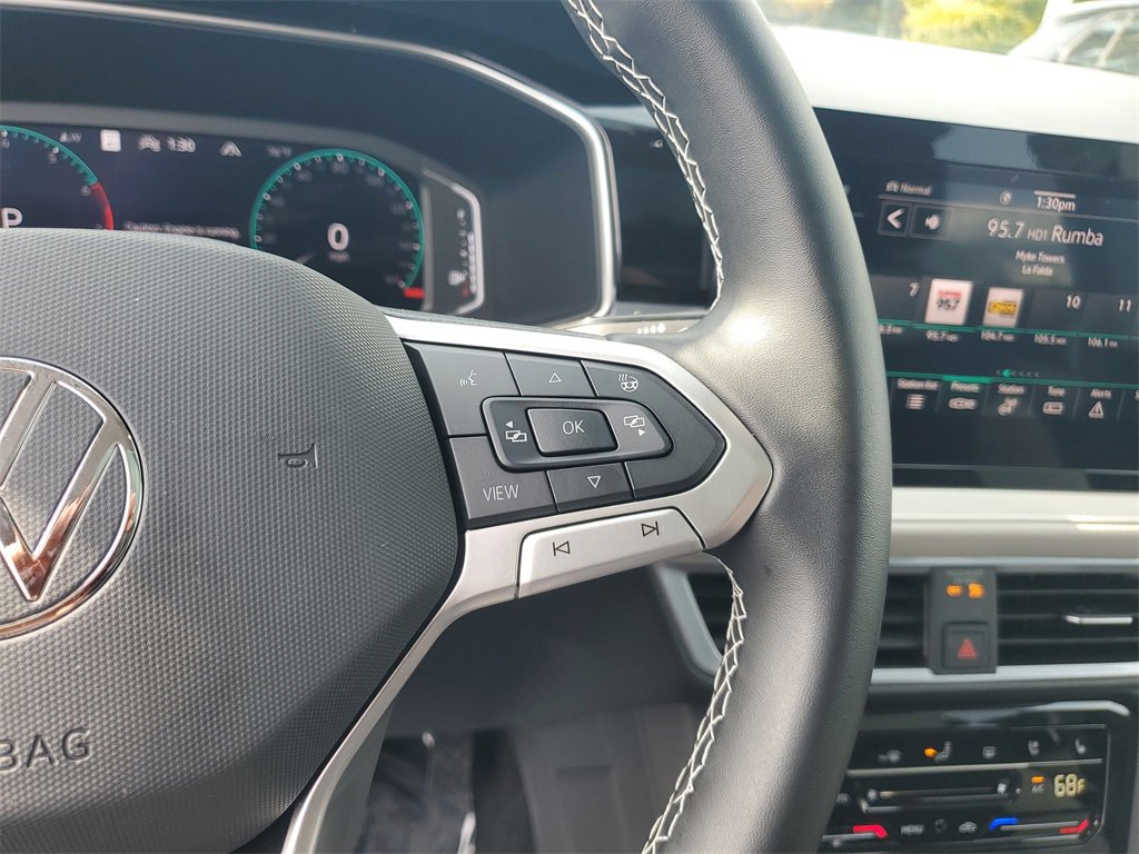 Used 2025 Volkswagen Taos SEL image 29