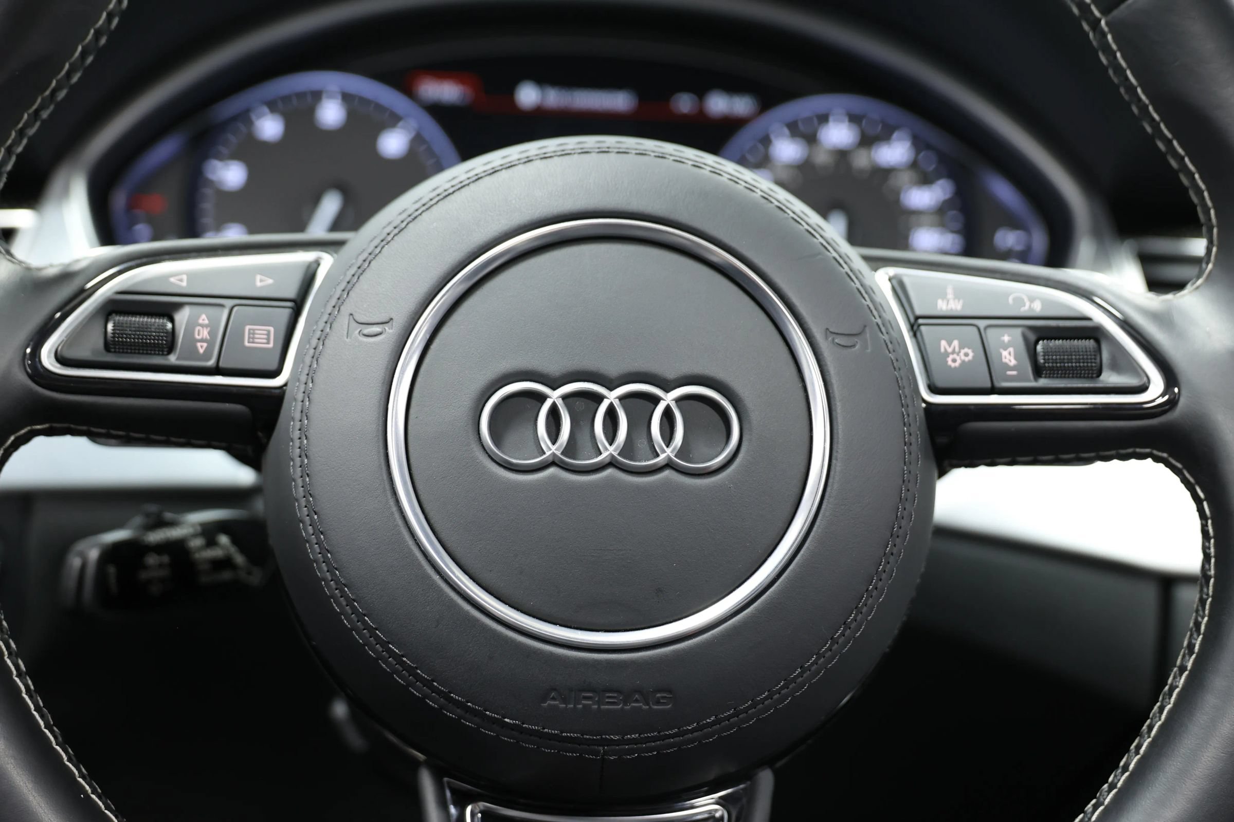 Used 2016 Audi S8 Plus AWD/4WD image 26