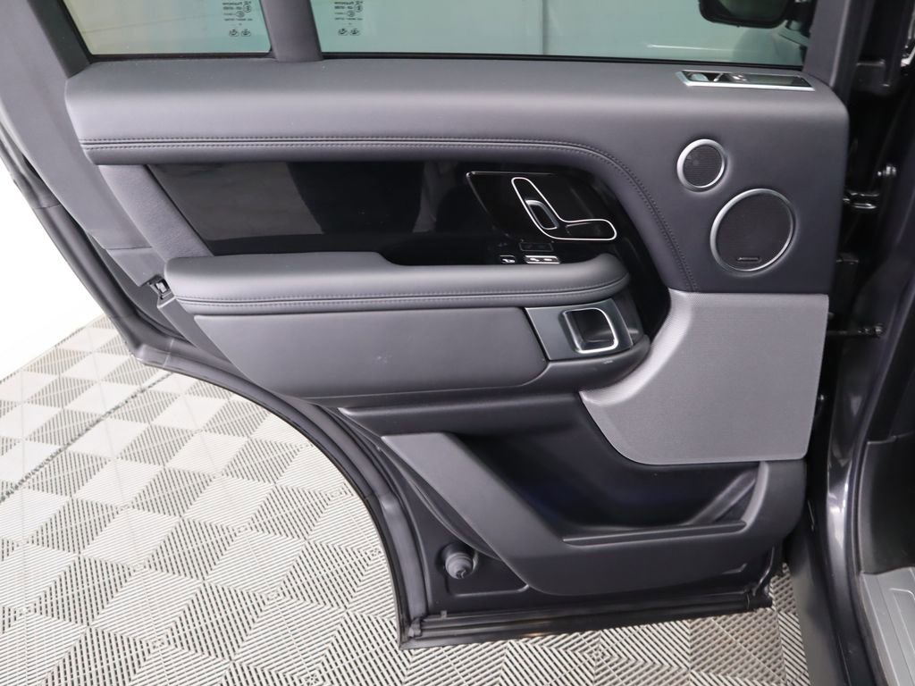 Used 2018 Land Rover Range Rover Supercharged image 26