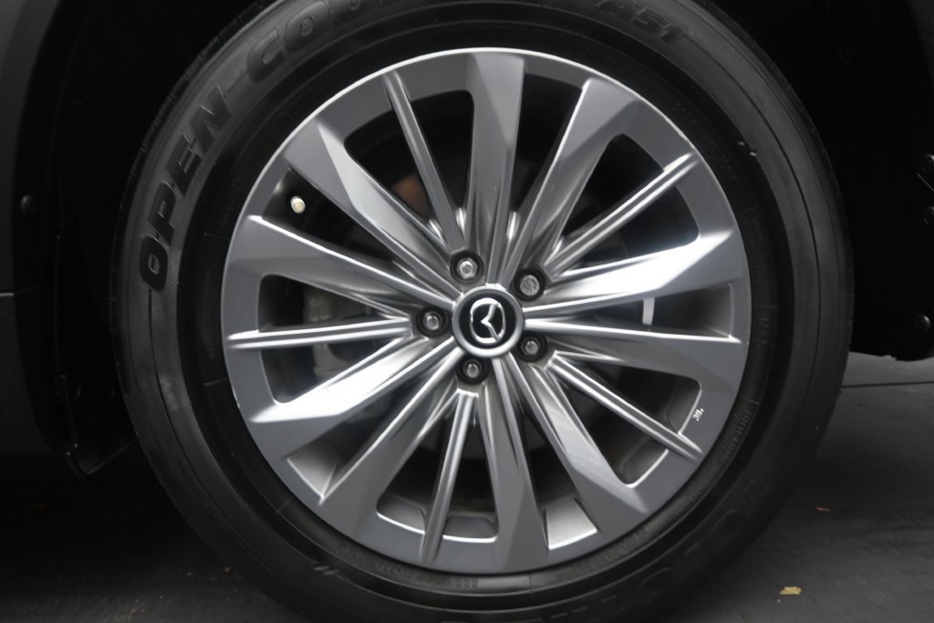 Used 2024 MAZDA CX-90 3.3 Turbo w/ Preferred Package AWD/4WD image 10