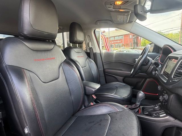 Used 2021 Jeep Compass Trailhawk AWD/4WD image 27