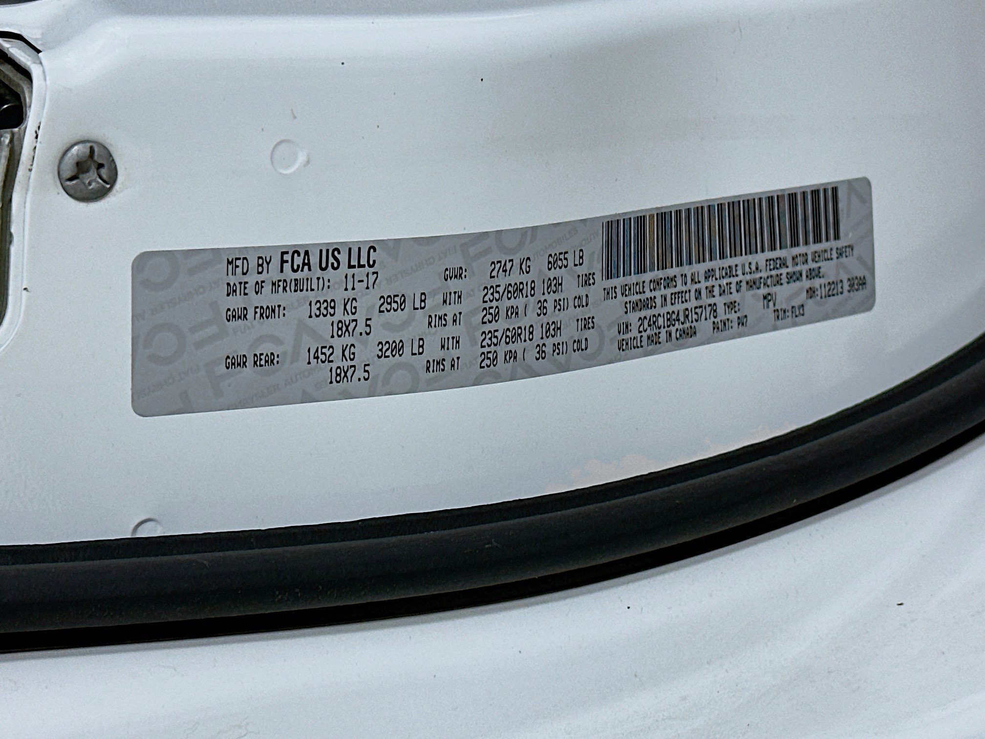 Used 2018 Chrysler Pacifica Touring-L w/ Premium Audio Group FWD image 12