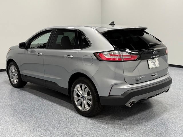 Used 2022 Ford Edge Titanium w/ Equipment Group 301A AWD/4WD image 9