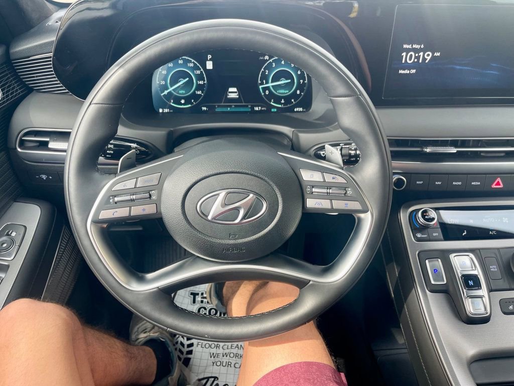 Used 2025 Hyundai Palisade Calligraphy FWD image 15