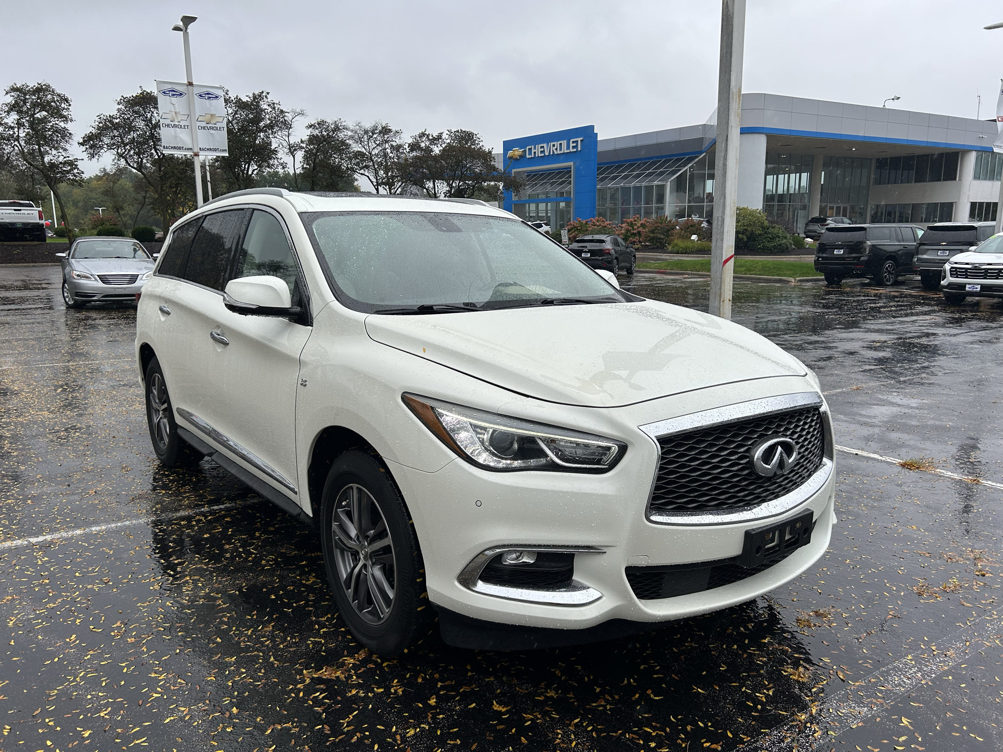 Used 2018 INFINITI QX60 FWD w/ Premium Plus Package