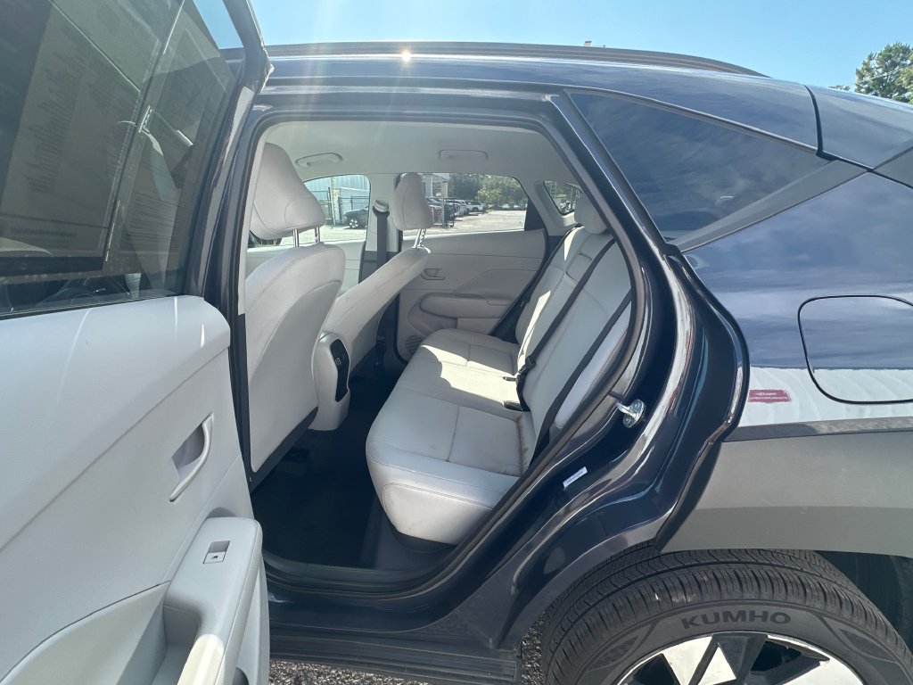 Used 2025 Hyundai Kona SEL AWD/4WD image 12
