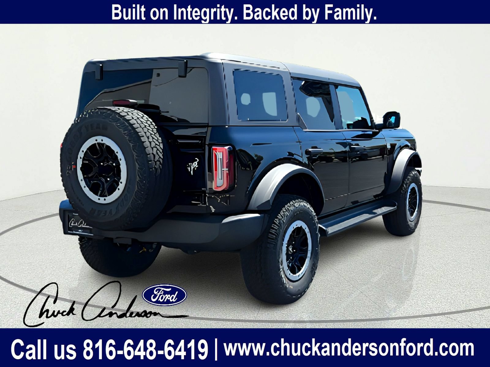 New 2026 Ford Bronco Outer Banks AWD/4WD image 8