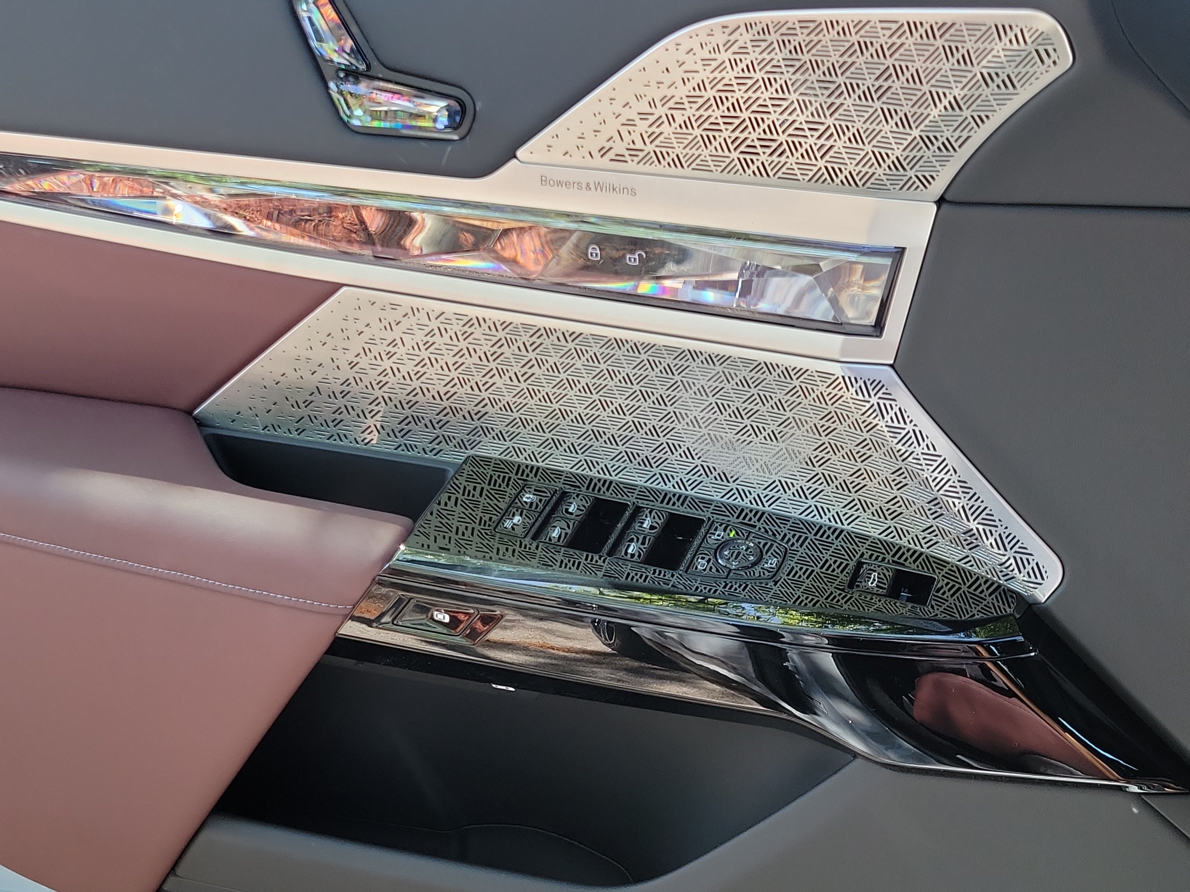 New 2026 BMW 740i RWD image 15