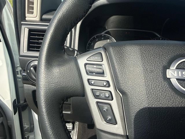 Used 2024 Nissan Titan SV w/ SV Convenience Package RWD image 29