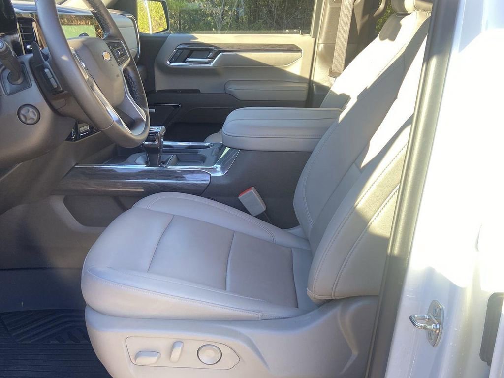 Certified 2024 Chevrolet Silverado 1500 LTZ image 20