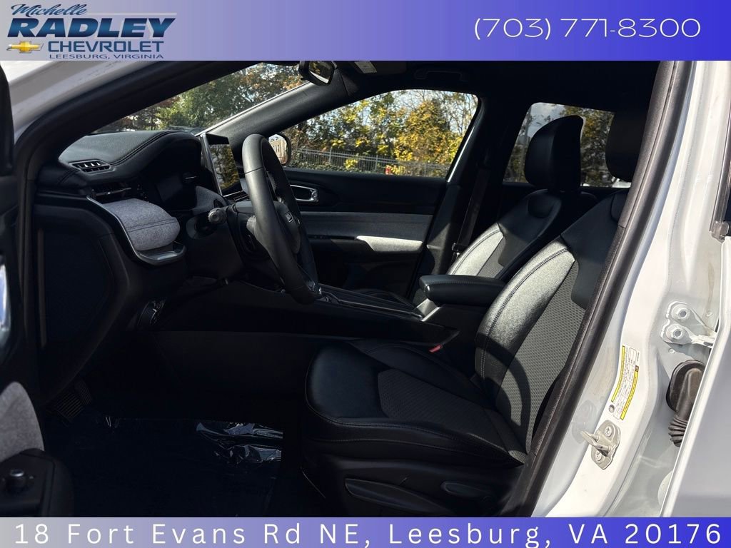 Used 2024 Jeep Compass Latitude image 16