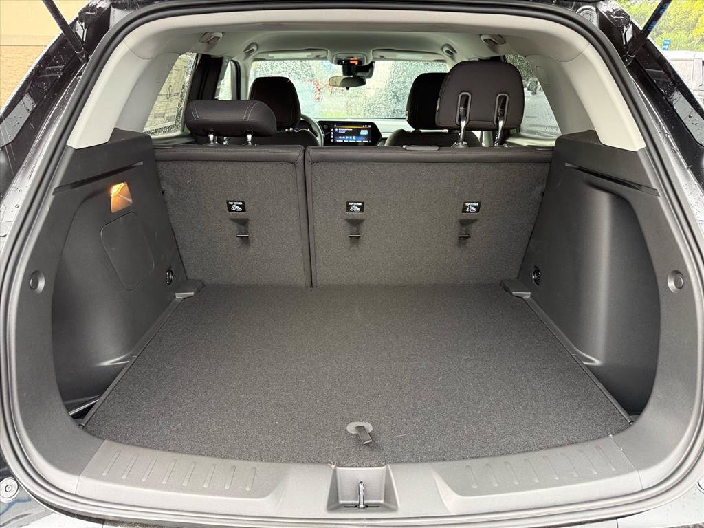New 2026 Chevrolet TrailBlazer LT w/ Midnight Edition AWD/4WD image 16