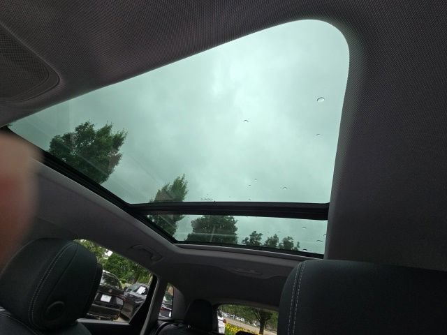 Used 2023 Audi e-tron Premium Plus w/ Premium Plus Package AWD/4WD image 34