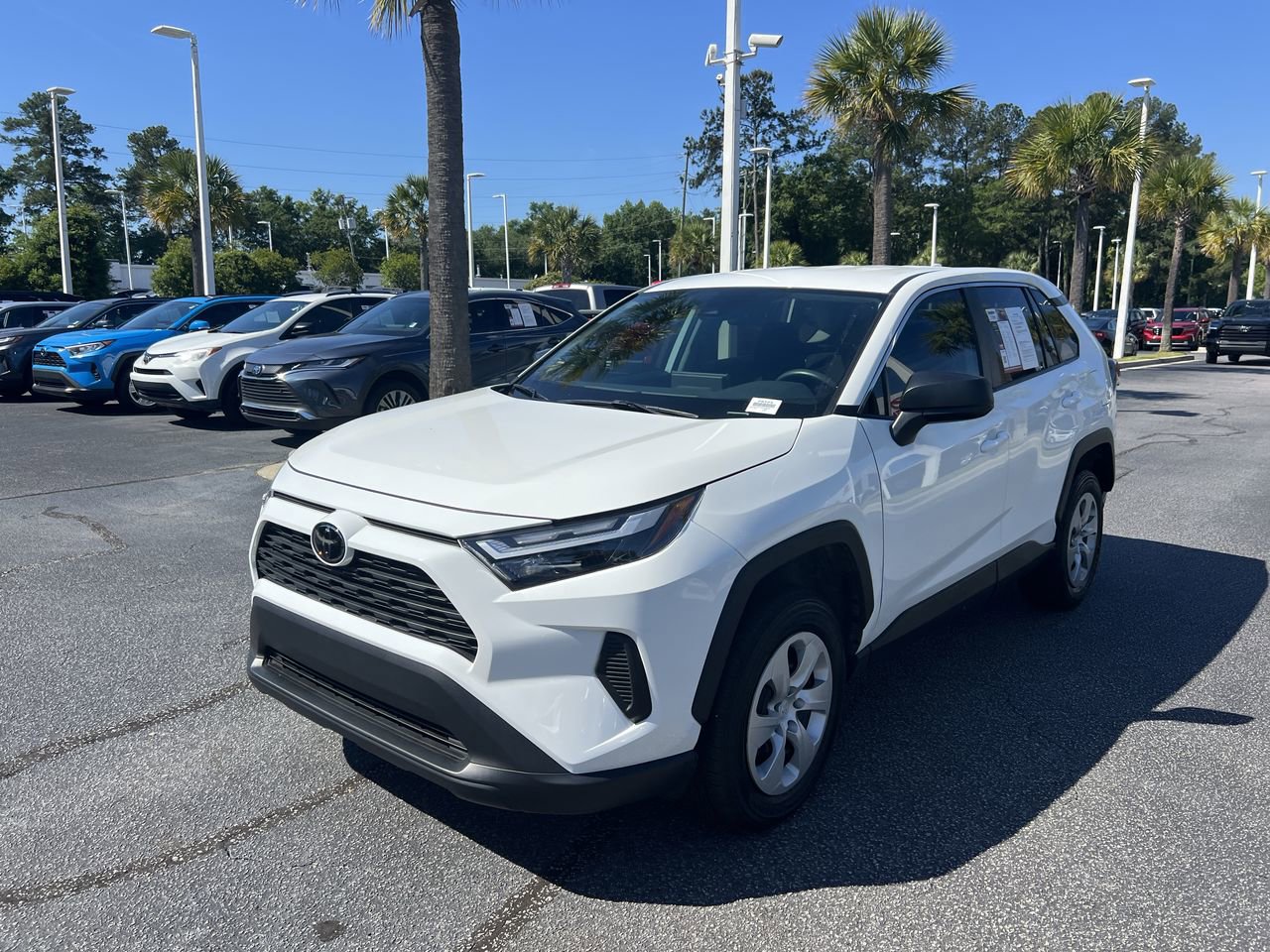 Used 2024 Toyota RAV4 LE FWD image 5