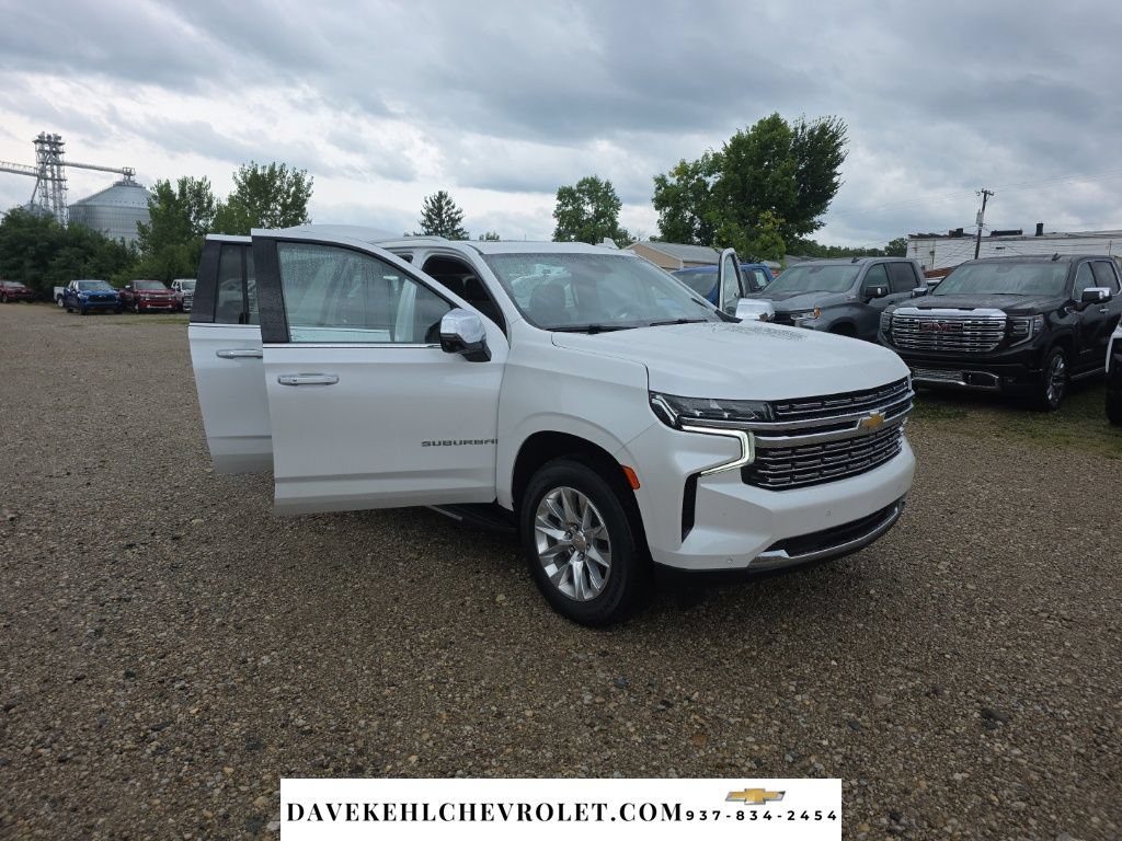 Used 2024 Chevrolet Suburban Premier AWD/4WD image 39