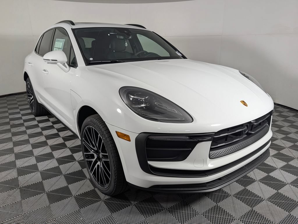 New 2026 Porsche Macan AWD/4WD image 9