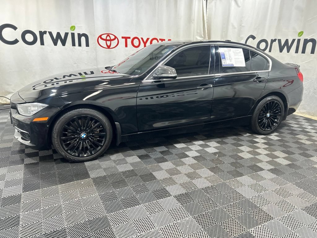 Used 2013 BMW 335i xDrive Sedan AWD/4WD image 4