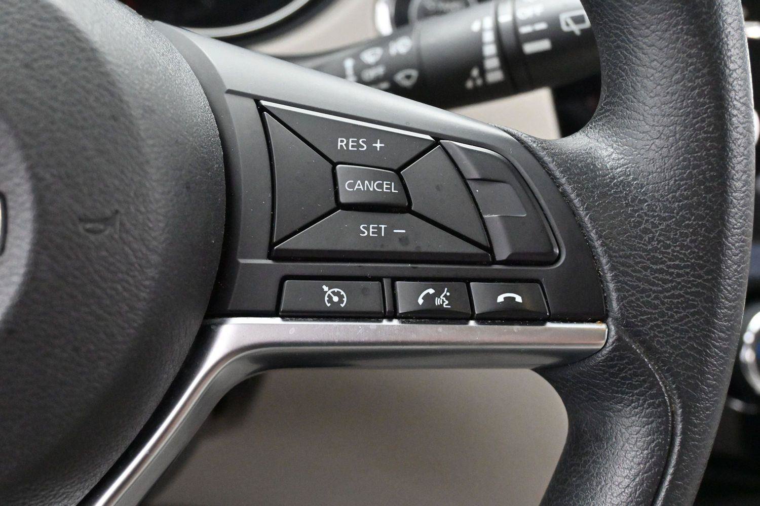 Used 2017 Nissan Rogue Sport SV FWD image 19