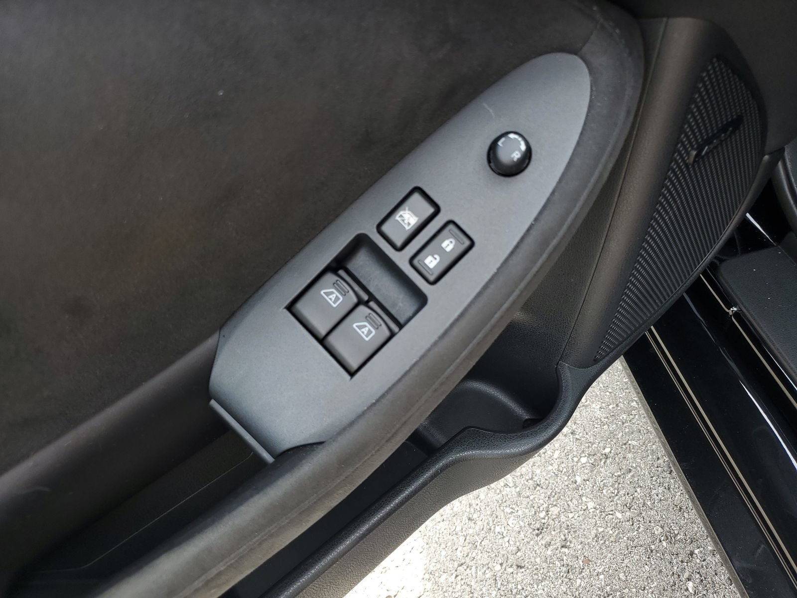 Used 2019 Nissan 370Z Touring Sport RWD image 15