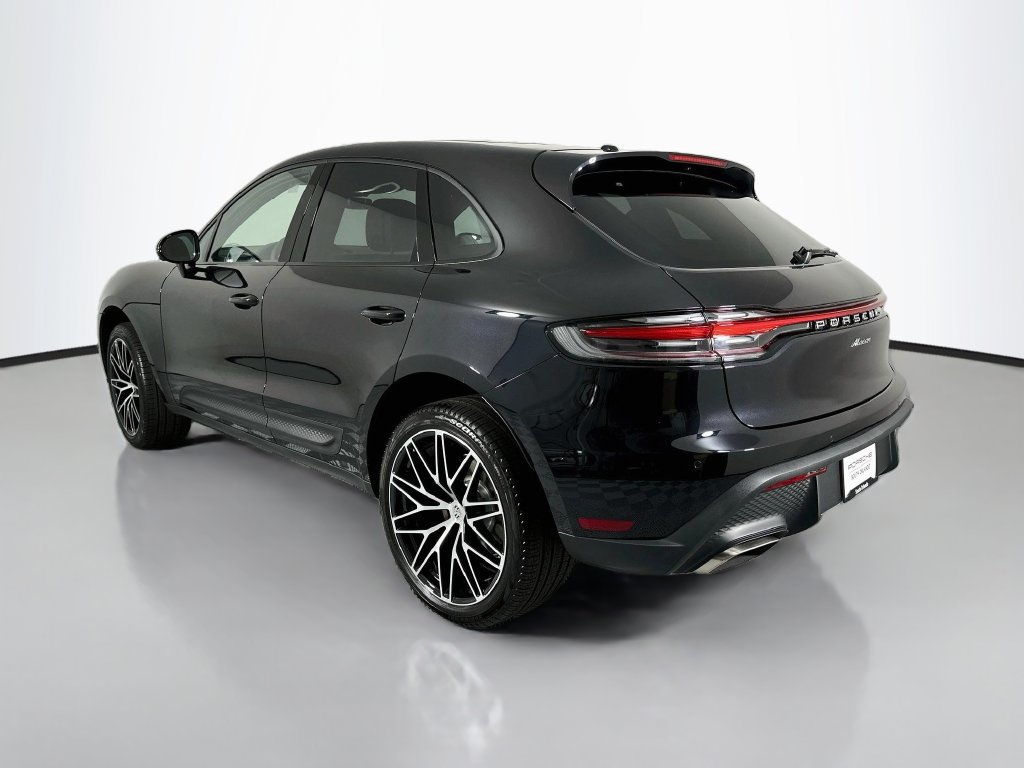 New 2026 Porsche Macan AWD/4WD image 3