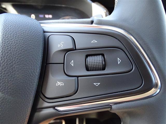 Used 2022 Buick Envision Essence w/ Sport Touring Package FWD image 16