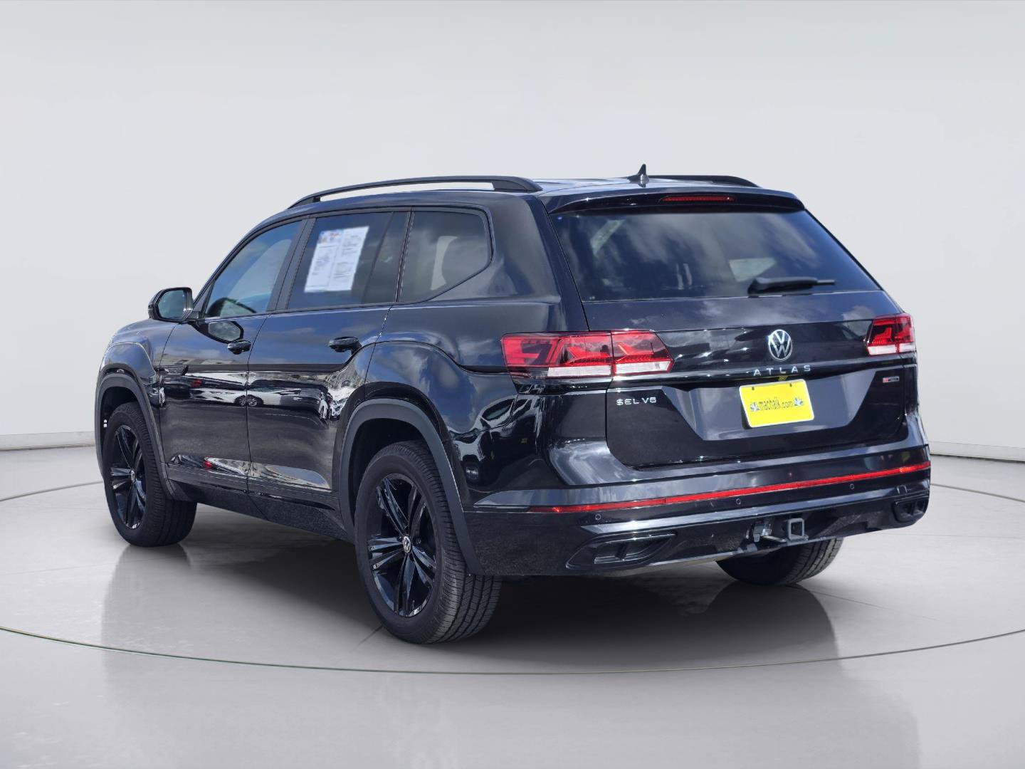Used 2022 Volkswagen Atlas SEL R-Line AWD/4WD image 6