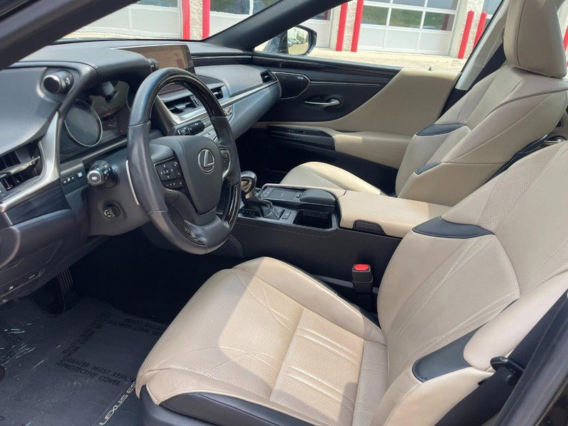 Used 2021 Lexus ES 350 ES 350 Luxury FWD w/ Accessory Package 2 image 22