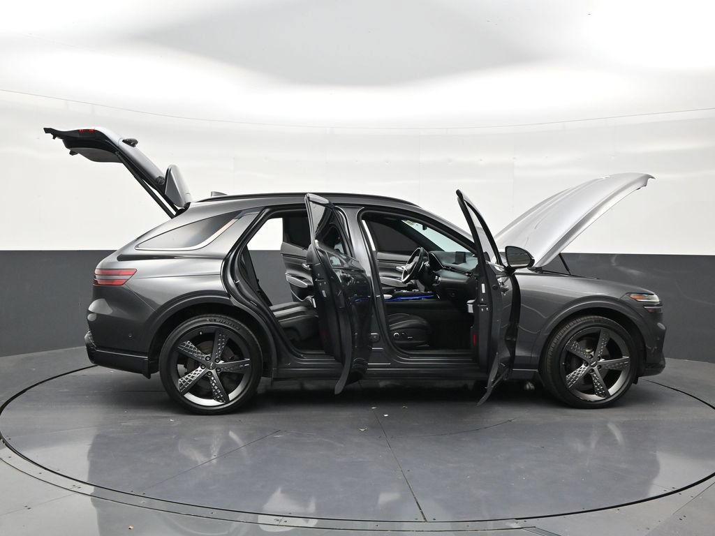 Used 2023 Genesis GV70 2.5T w/ Sport Prestige Package AWD/4WD image 29