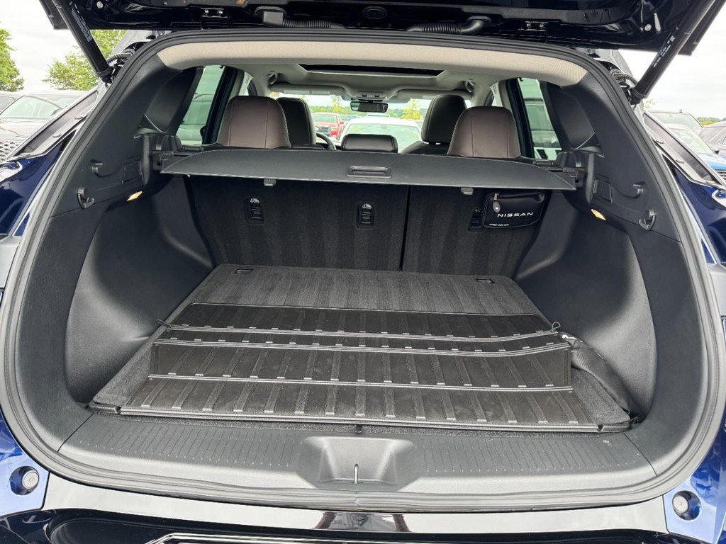 Certified 2025 Nissan Murano Platinum w/ Cargo Package AWD/4WD image 6
