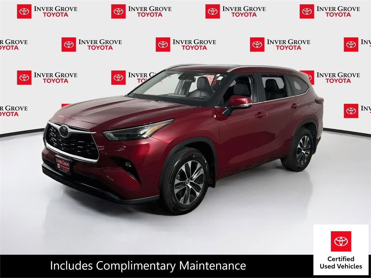 Certified 2026 Toyota Highlander XLE AWD/4WD image 1