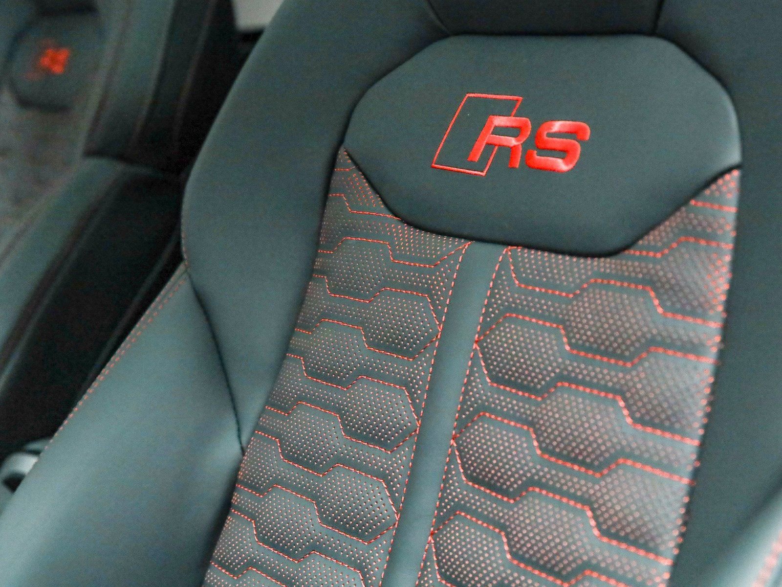 New 2026 Audi RS Q8 performance image 32